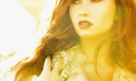 Demi Lovato 英文字体